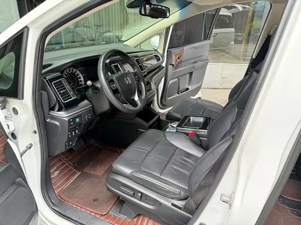 Honda Elysion — миниатюра 4