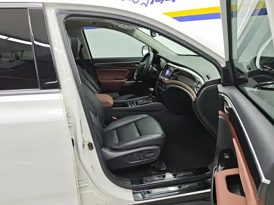 GAC Motor Trumpchi GS8 — миниатюра 8