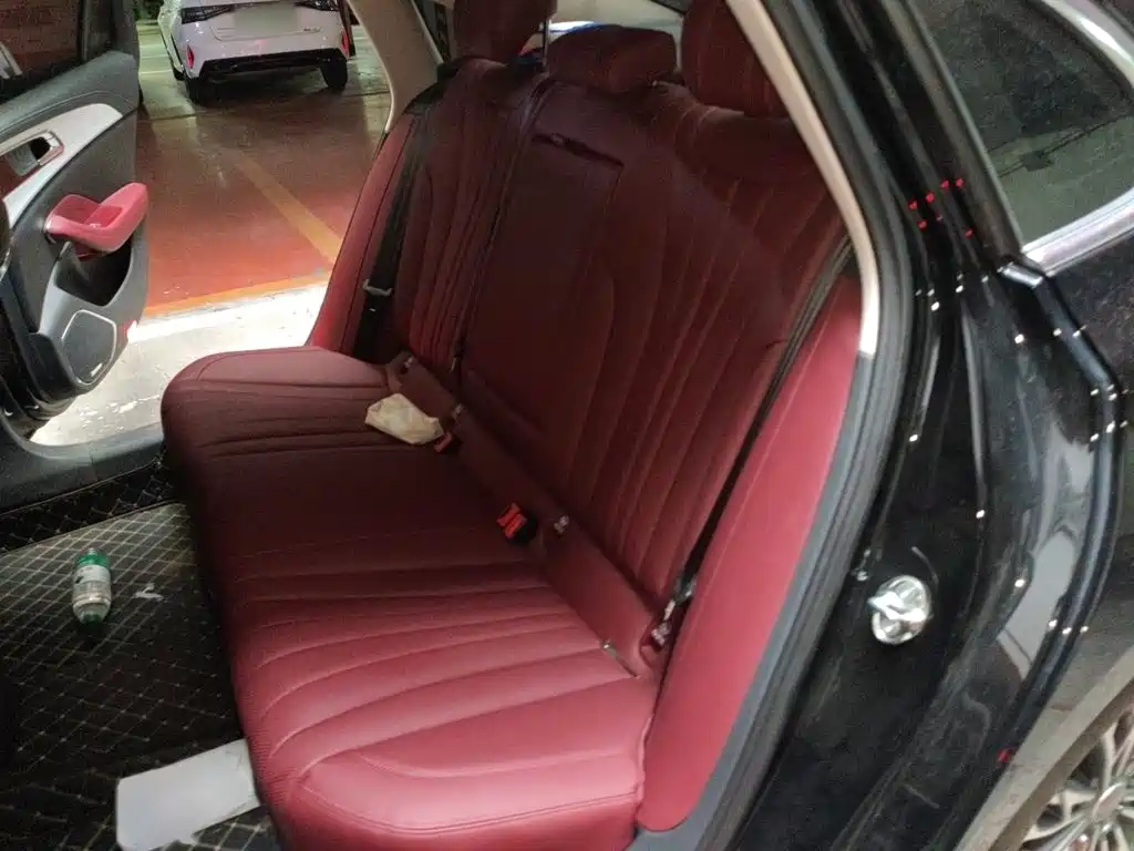 Hongqi Hongqi H5 — миниатюра 15