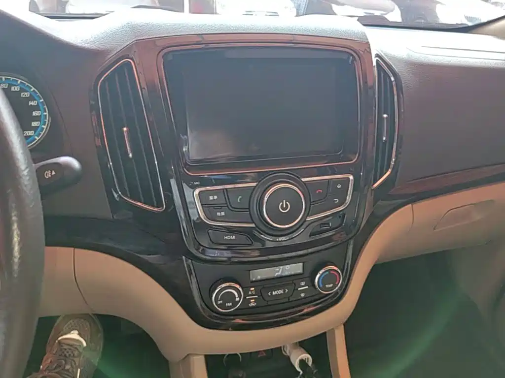 Baojun 730 — миниатюра 13