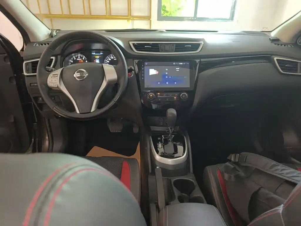 Nissan Qashqai — миниатюра 10