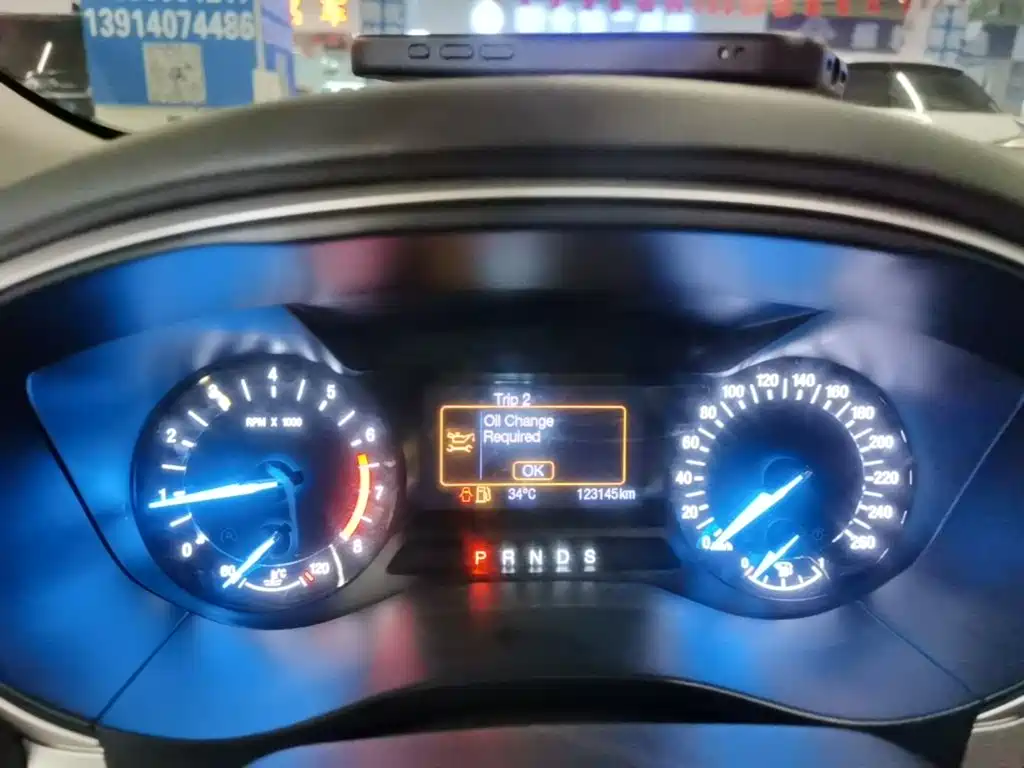 Ford Mondeo — миниатюра 12