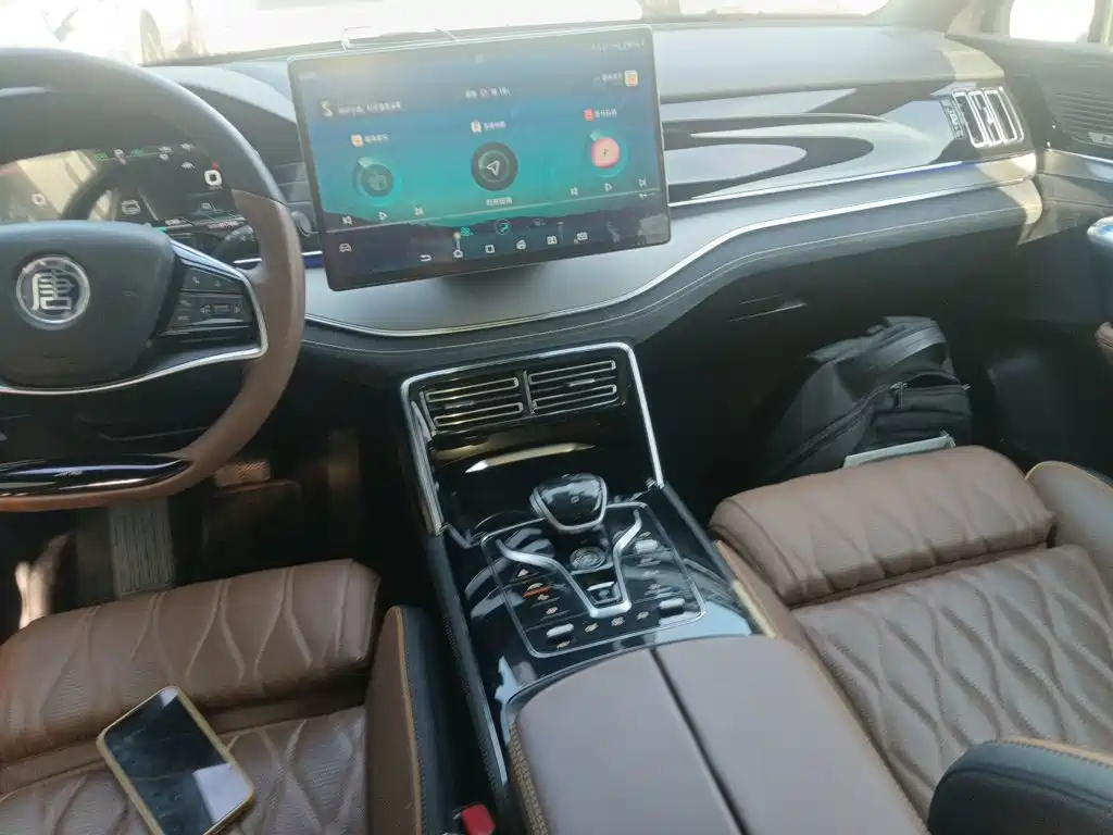 BYD Tang New Energy — миниатюра 13