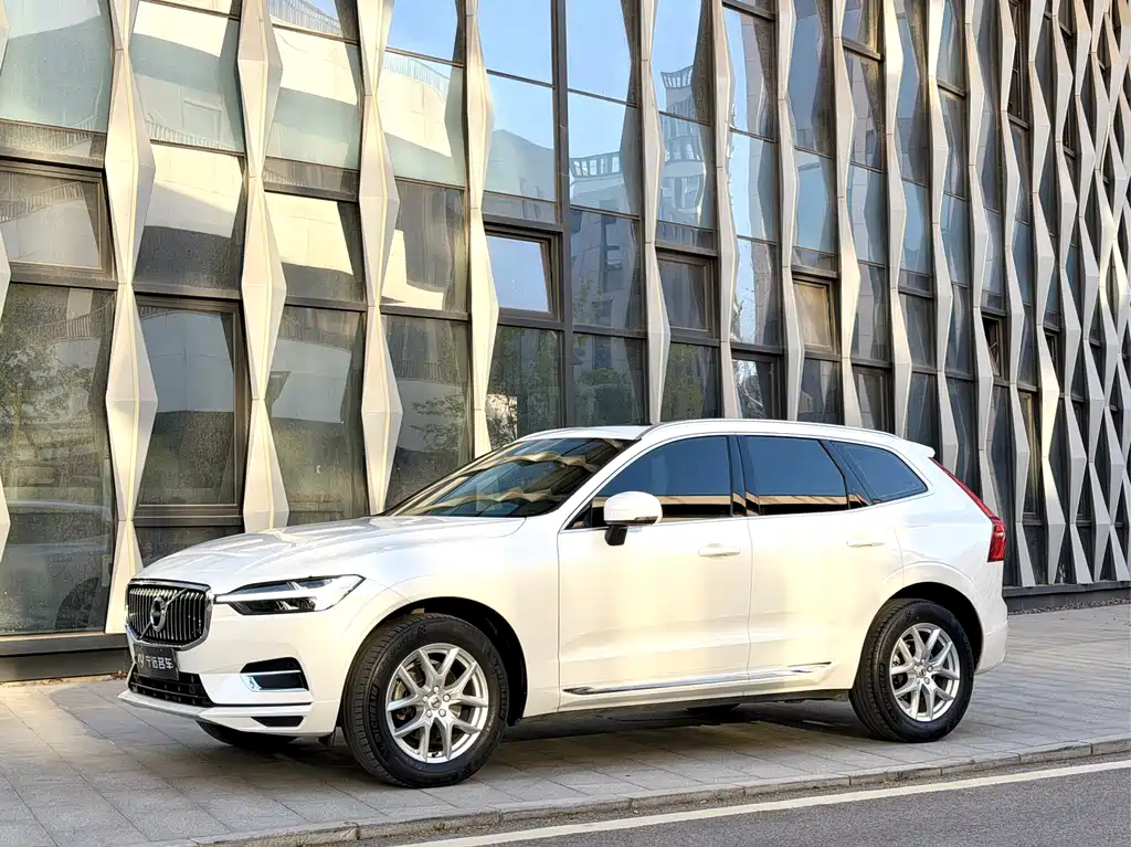 Volvo XC60 2021