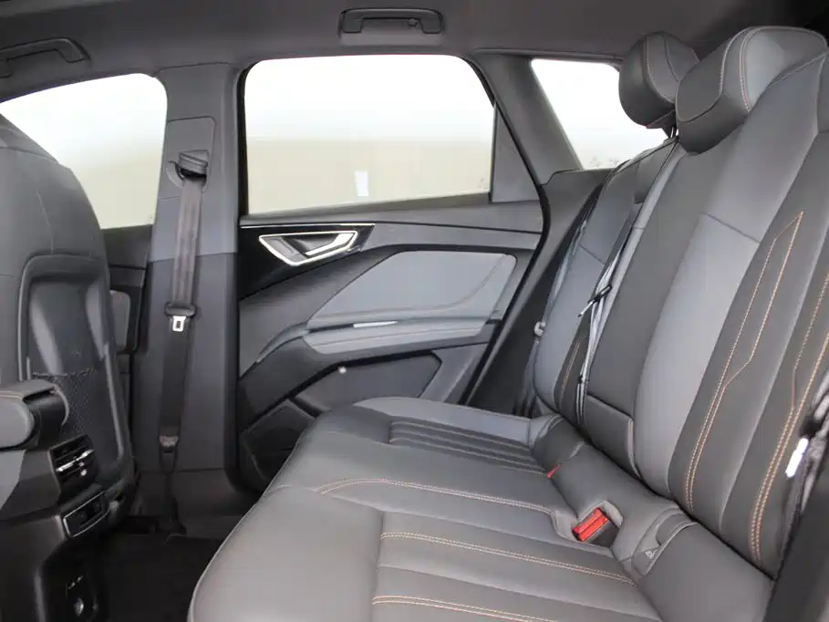 Audi Q4 e-tron 2024 40 e-tron