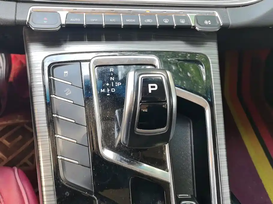Geely Boyue — миниатюра 16