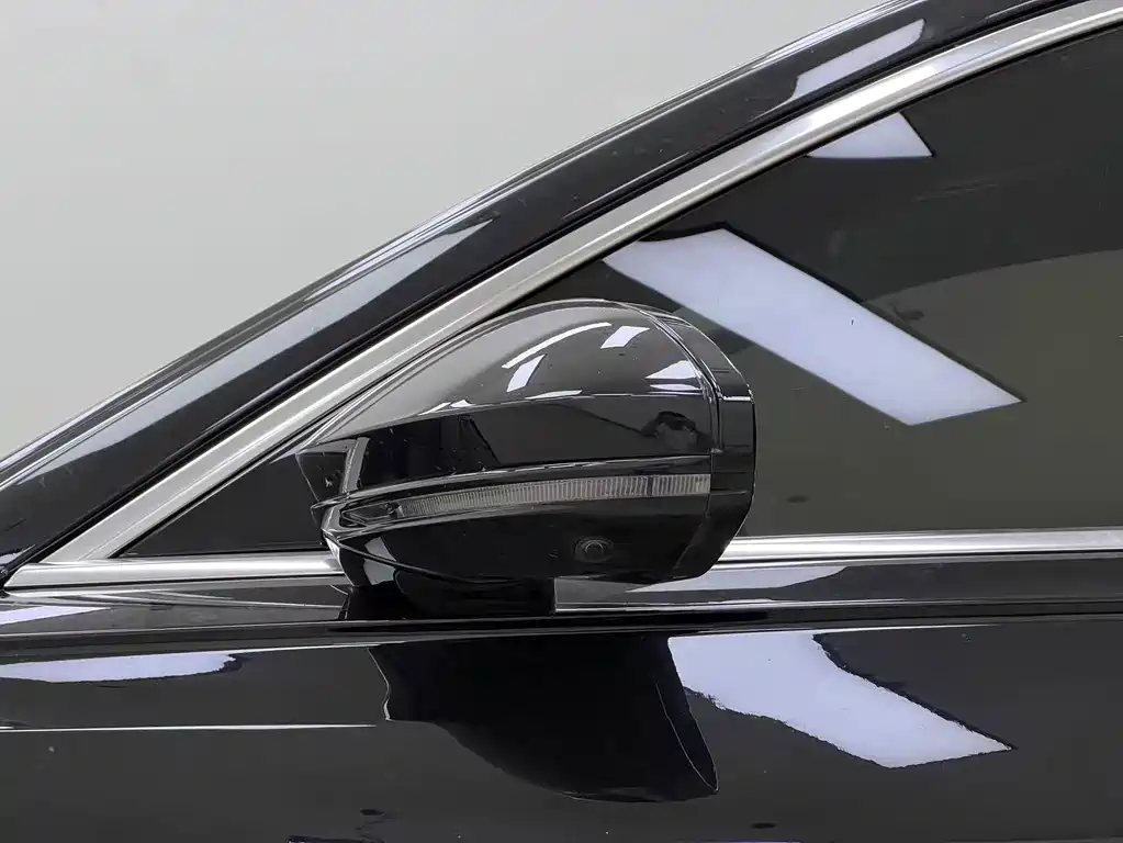 Audi A8 — миниатюра 10