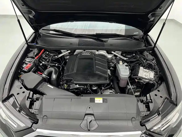 Audi A6L — миниатюра 12