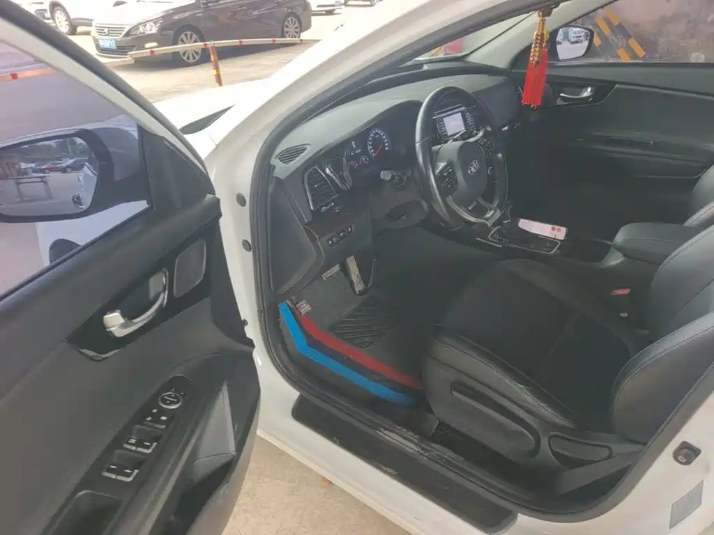 Kia K4 — миниатюра 16