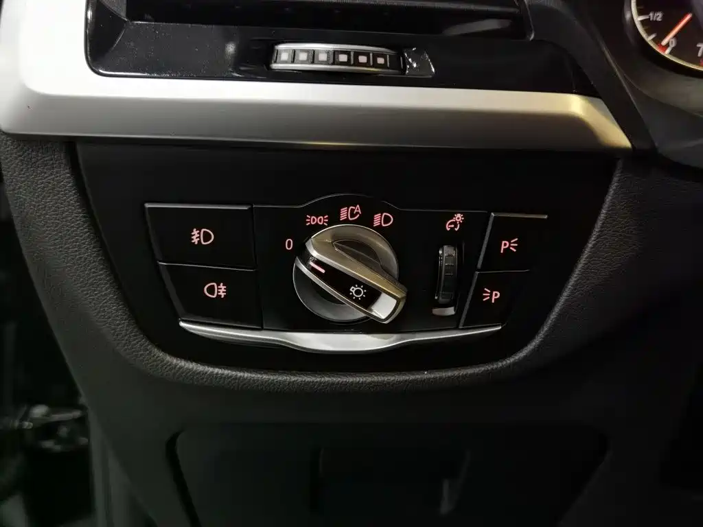 BMW X3 — миниатюра 21