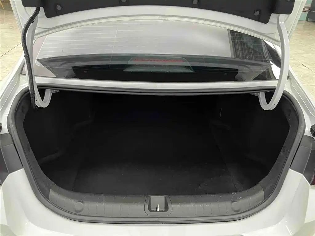 GEELY AUTOMOBILE EMGRAND L