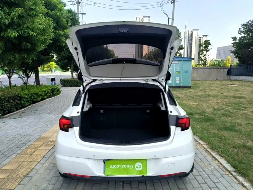 Buick Verano — миниатюра 19