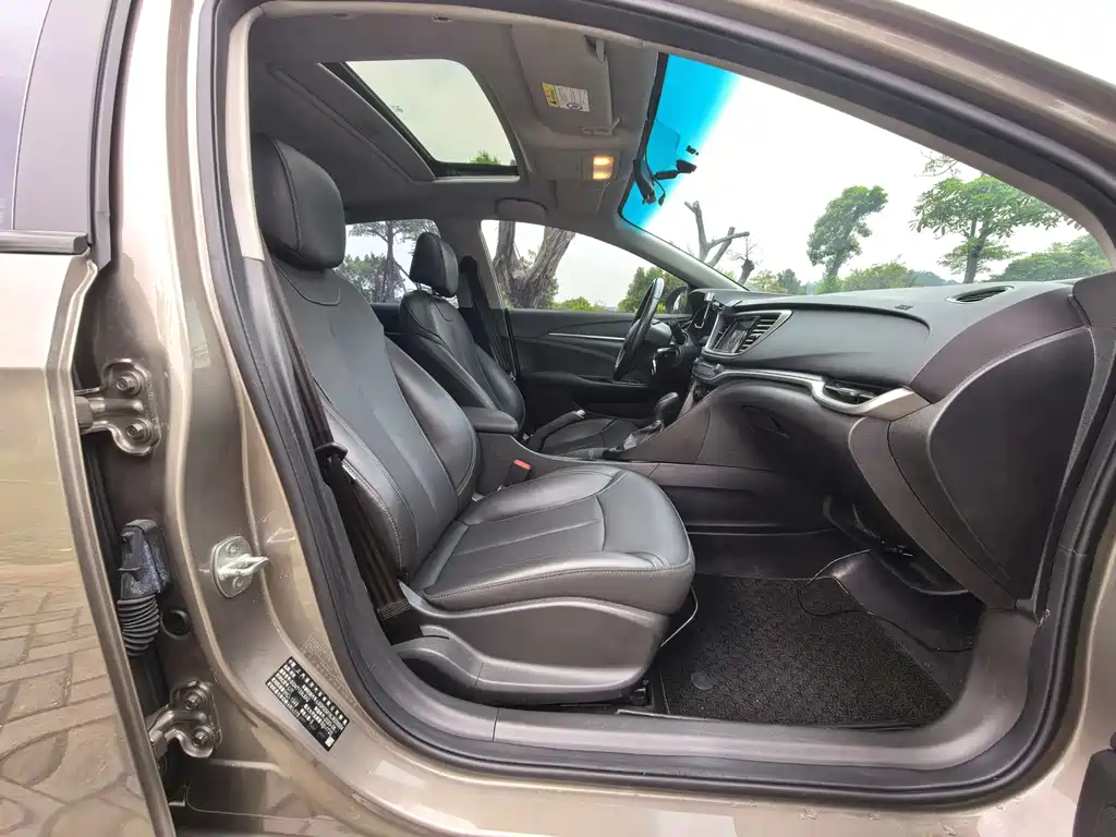 Buick Excelle — миниатюра 10