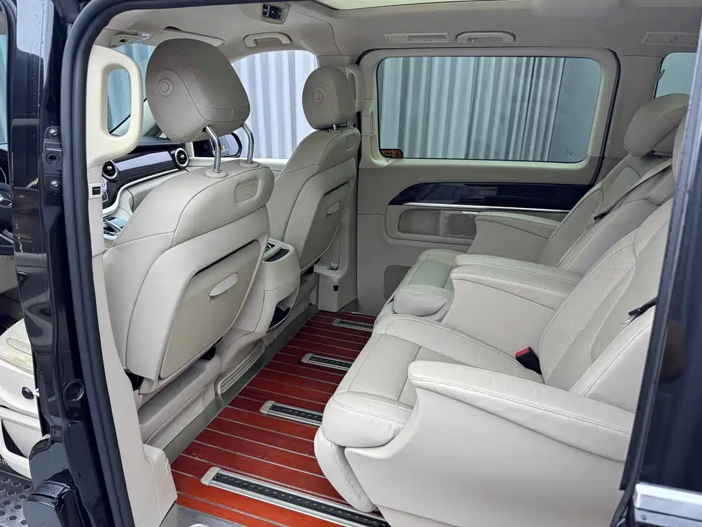 Mercedes-Benz V-Class — миниатюра 4