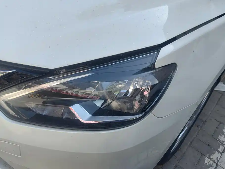 Nissan Sylphy — миниатюра 5