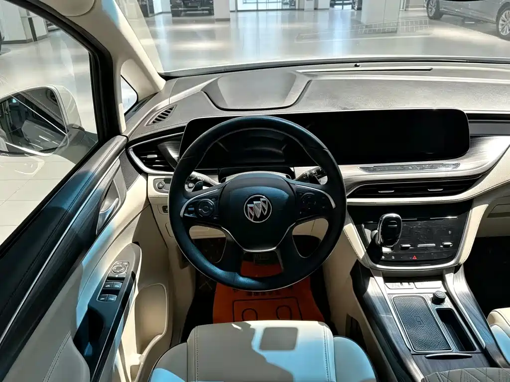 Buick GL8 — миниатюра 3