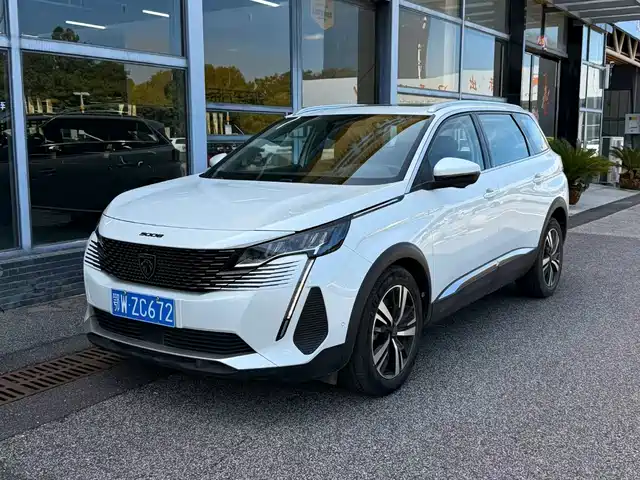 2022 Peugeot 5008