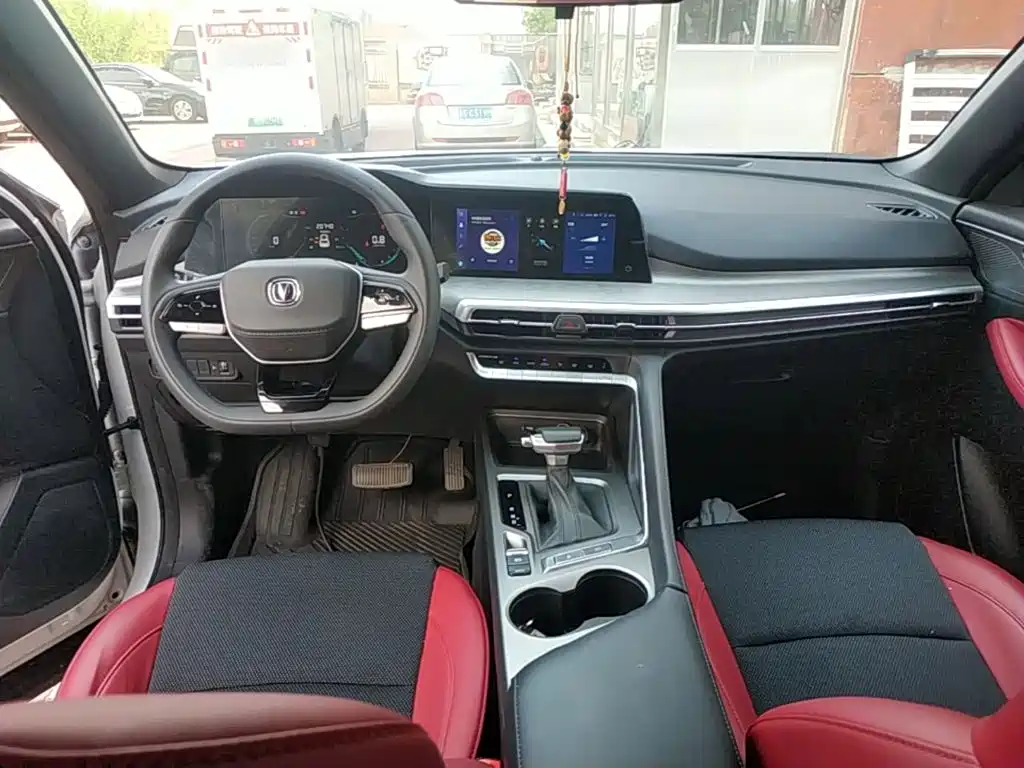 Changan CS35PLUS — миниатюра 10