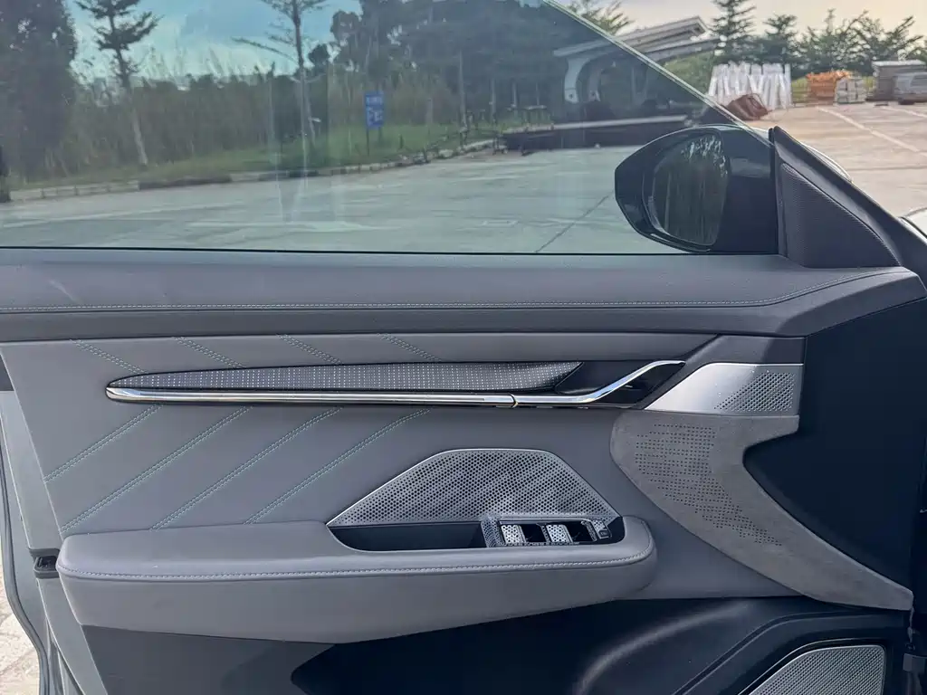 ZEEKR EXTREME KRYPTON 001