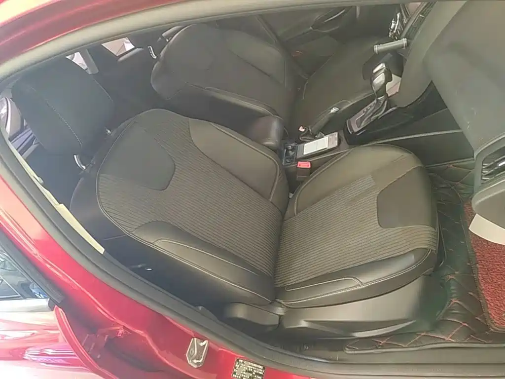 Ford Focus — миниатюра 25