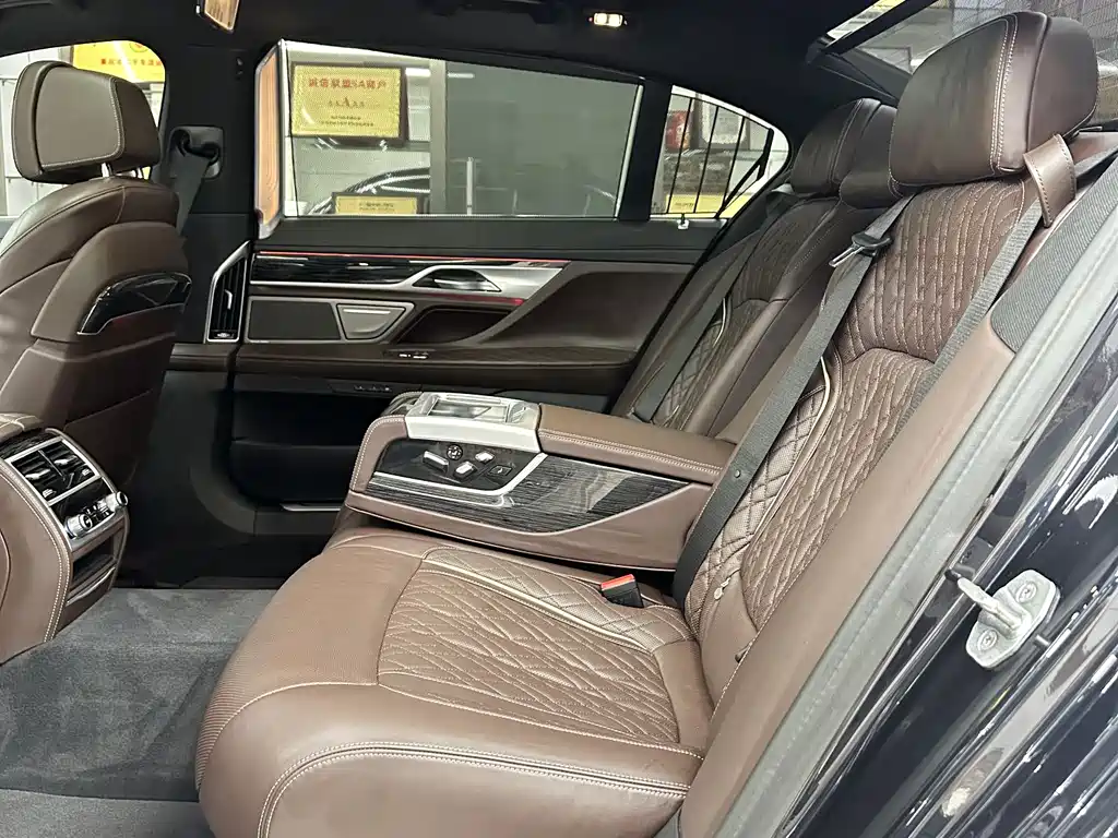 BMW 7 Series 7 2021 740Li Lead M Sport