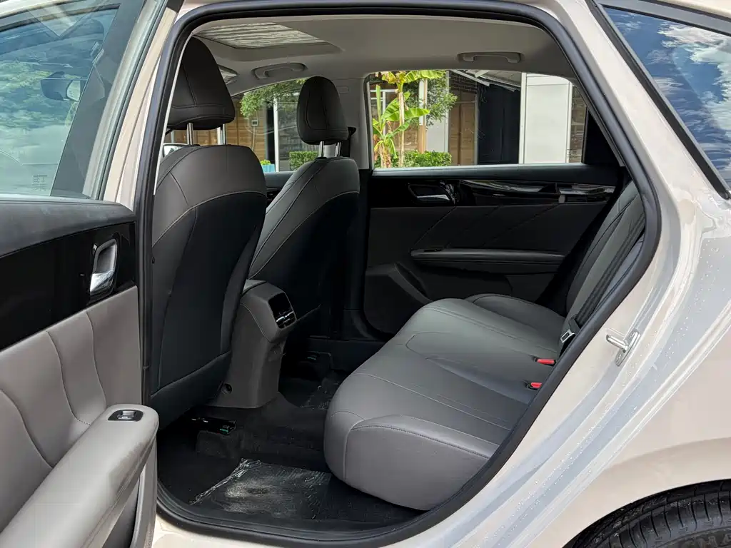 Roewe i6 — миниатюра 11
