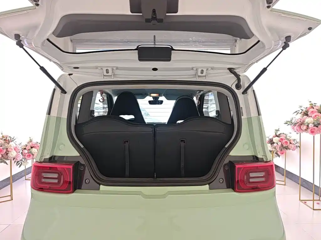 Wuling MINIEV — миниатюра 19