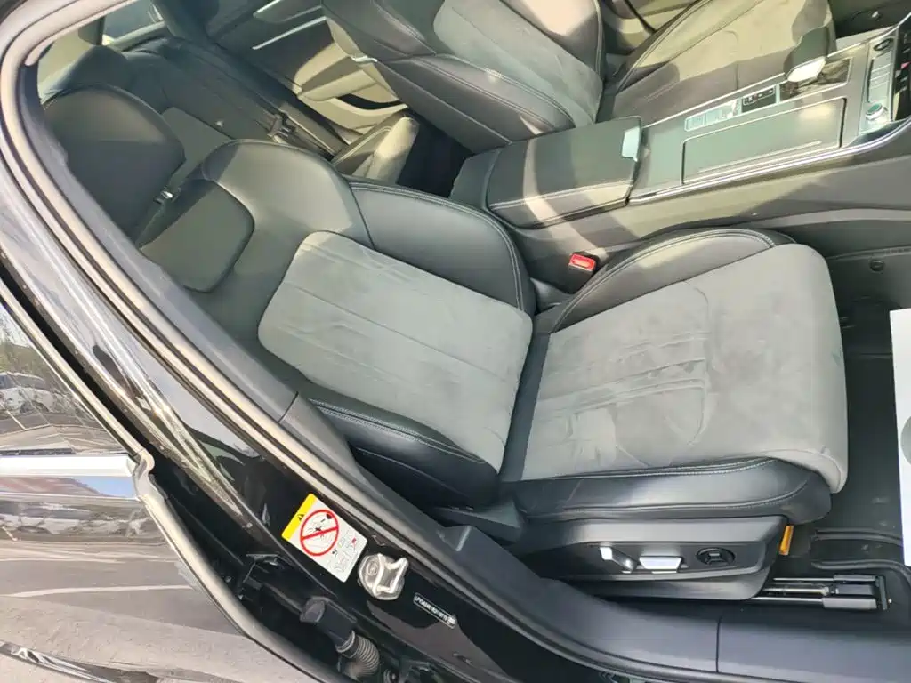 Audi A6L — миниатюра 25