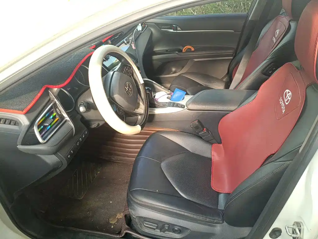Toyota Camry — миниатюра 16