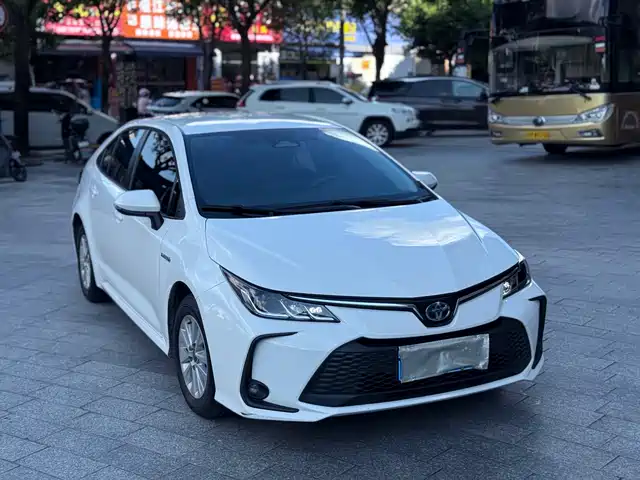 TOYOTA COROLLA 2023