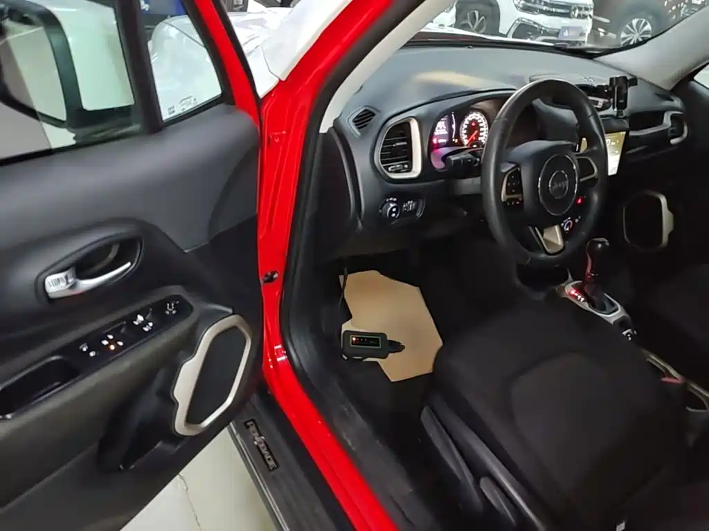 Jeep Renegade — миниатюра 16