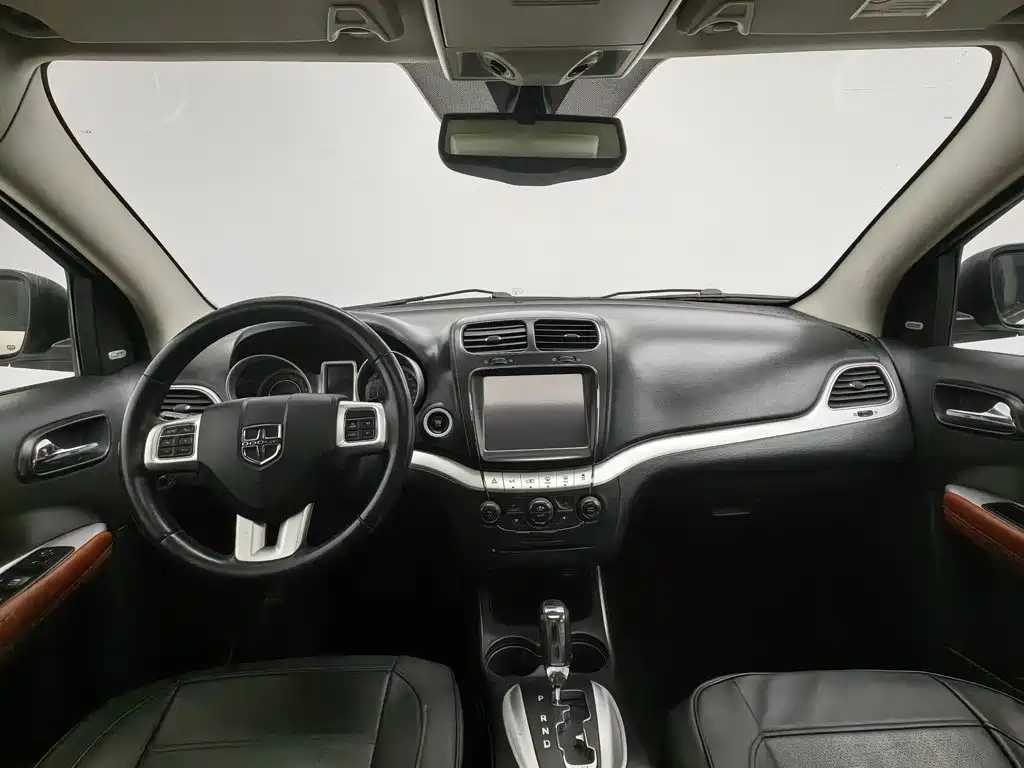 Dodge Journey — миниатюра 5