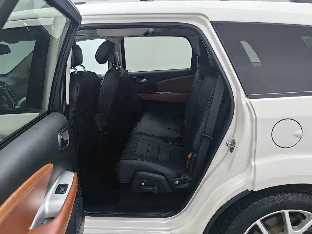 Dodge Journey — миниатюра 15