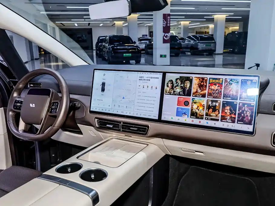 Li Auto Li MEGA — миниатюра 26