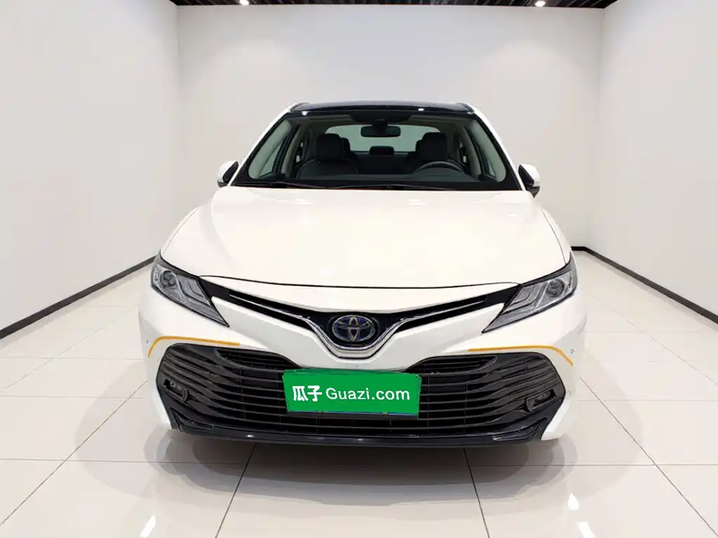 Toyota Camry — миниатюра 2