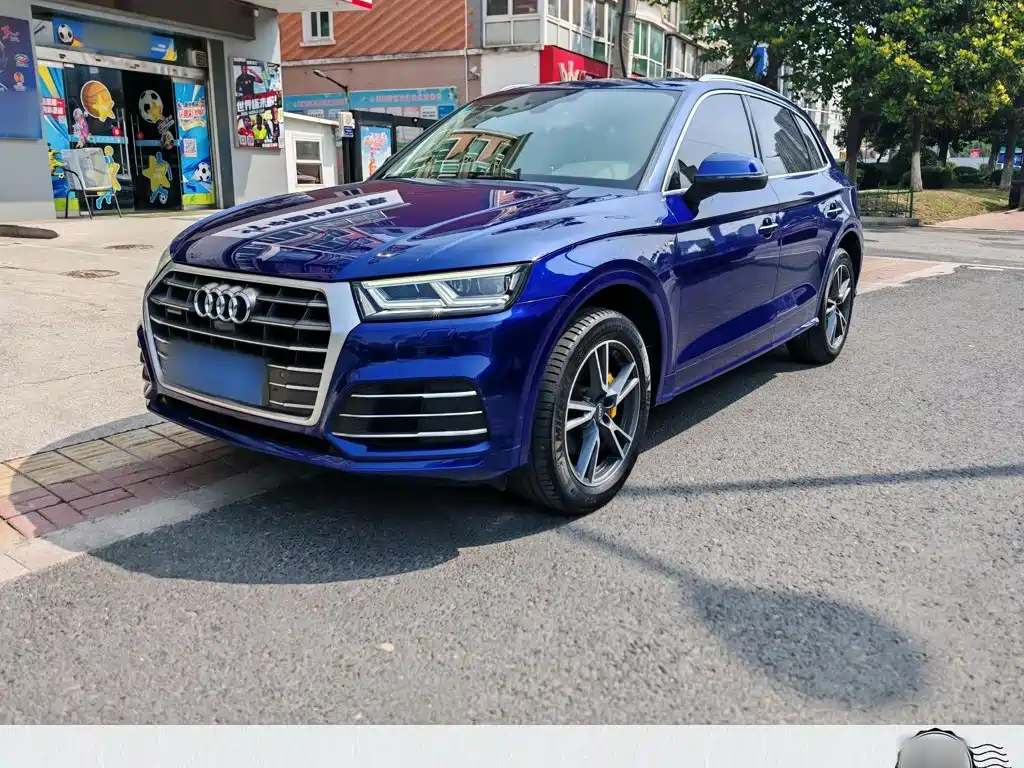 Audi Q5L — миниатюра 2