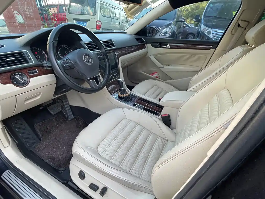 Volkswagen Passat — миниатюра 4