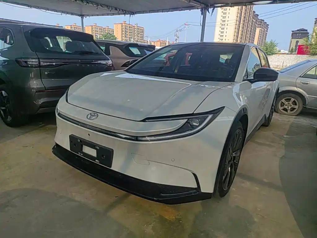 Toyota Toyota BZ5