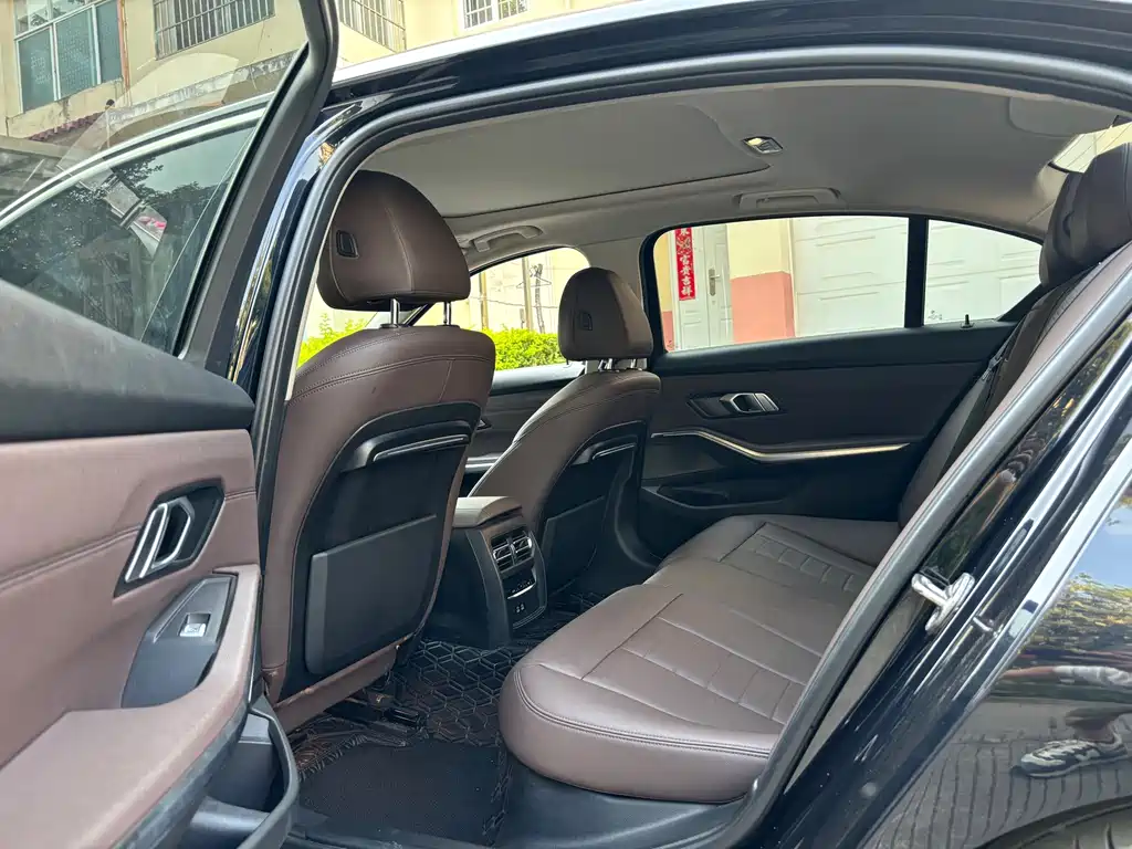 BMW 3 Series — миниатюра 7