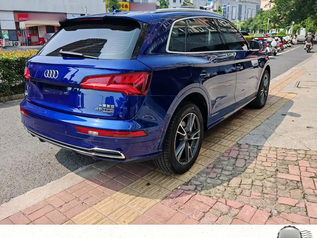 Audi Q5L — миниатюра 14