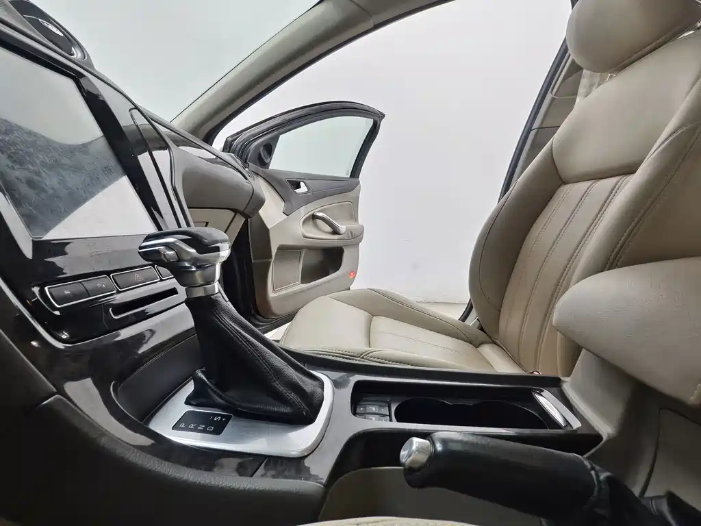 Ford Mondeo Zhisheng — миниатюра 12
