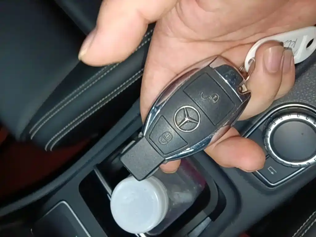 Mercedes-Benz GLA — миниатюра 12