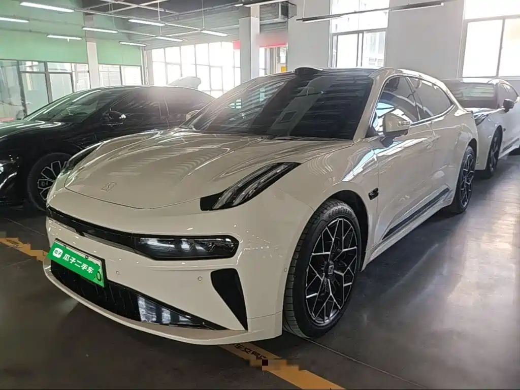 Zeekr 001