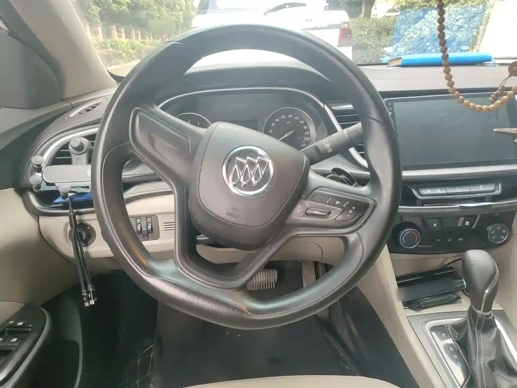 Buick Excelle — миниатюра 3