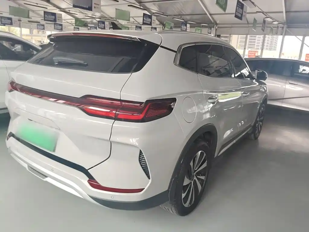 BYD PLUS New Energy — миниатюра 7