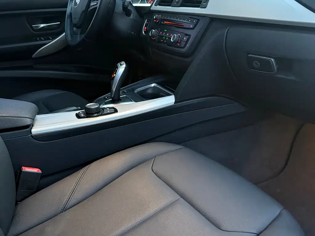 BMW 3 Series — миниатюра 16