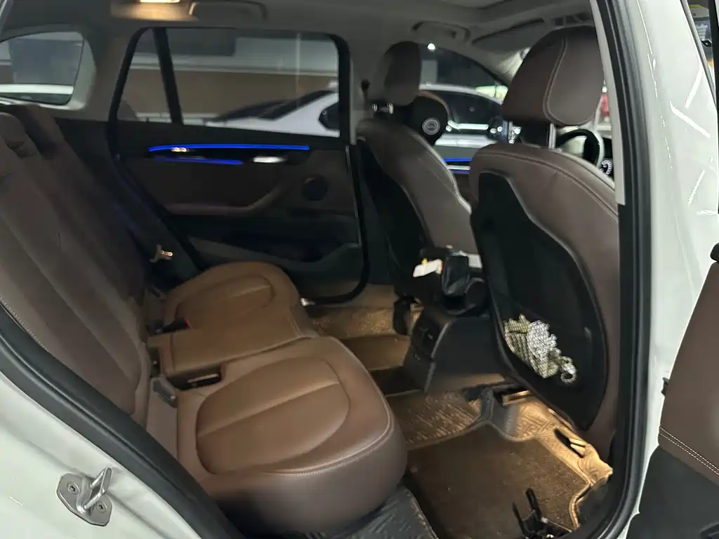 BMW X1 — миниатюра 13