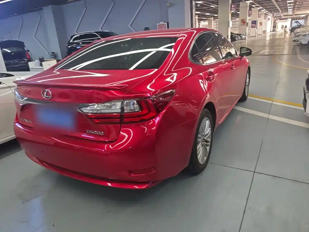 Lexus ES — миниатюра 7