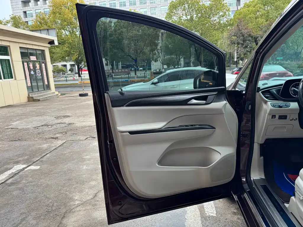 Buick GL8 2022 ES 653T Comfort