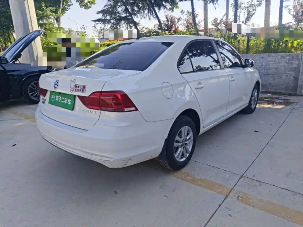 Volkswagen Santana — миниатюра 7